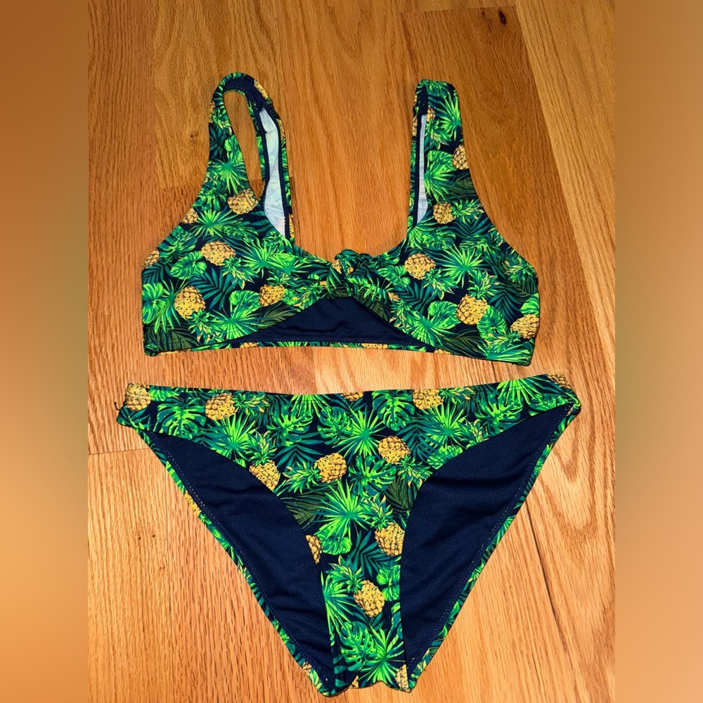 Cabana del sol Navy blue pineapple bikini top & bottom medium